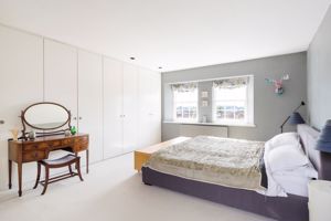 Bedroom- click for photo gallery